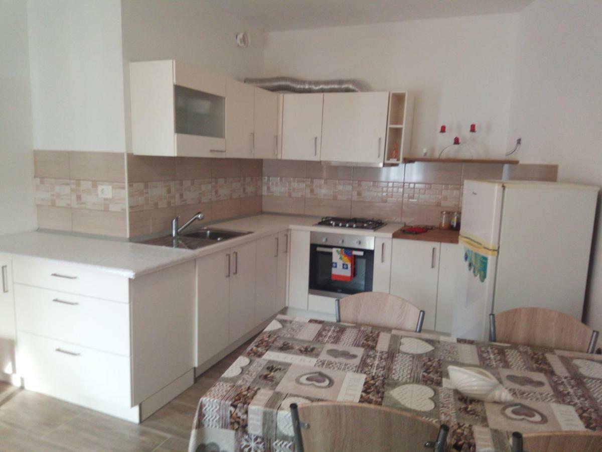 Apartmaji Matazin Črni Kal المظهر الخارجي الصورة