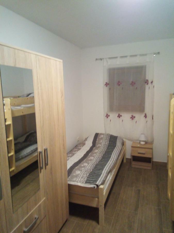 Apartmaji Matazin Črni Kal المظهر الخارجي الصورة
